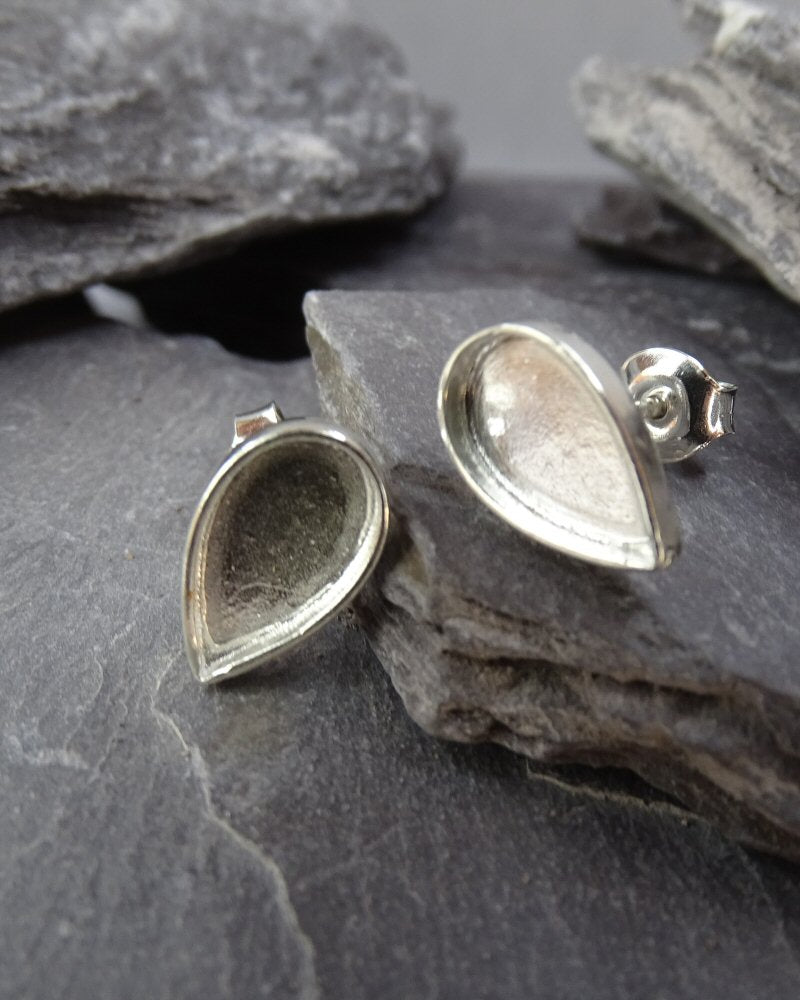 Silver Pear Shape Stud Earring Settings To Fit approx 10x7