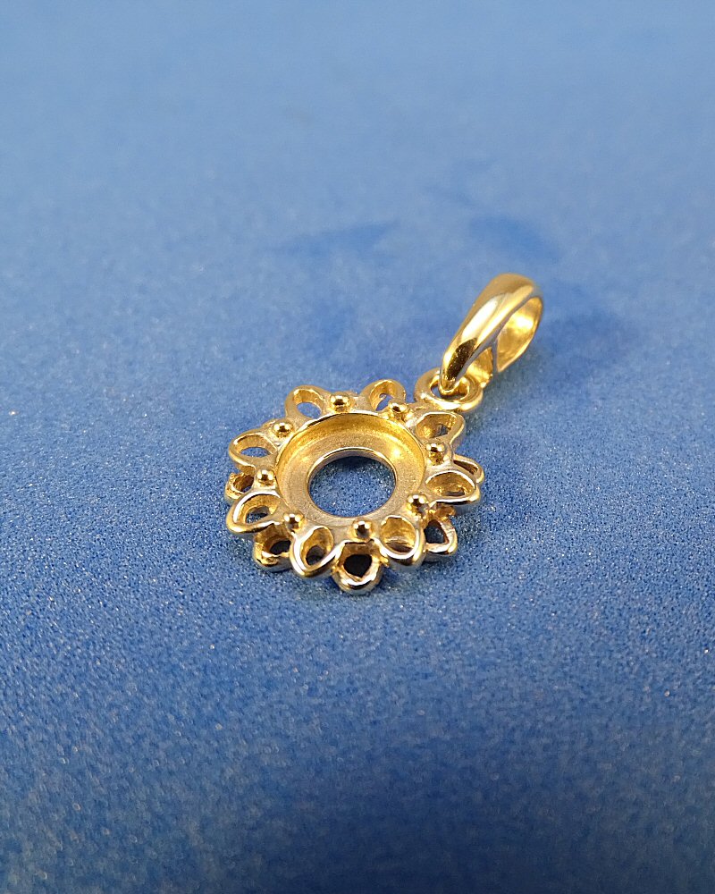 Delicate Solid Gold Pendant To Fit 6mm