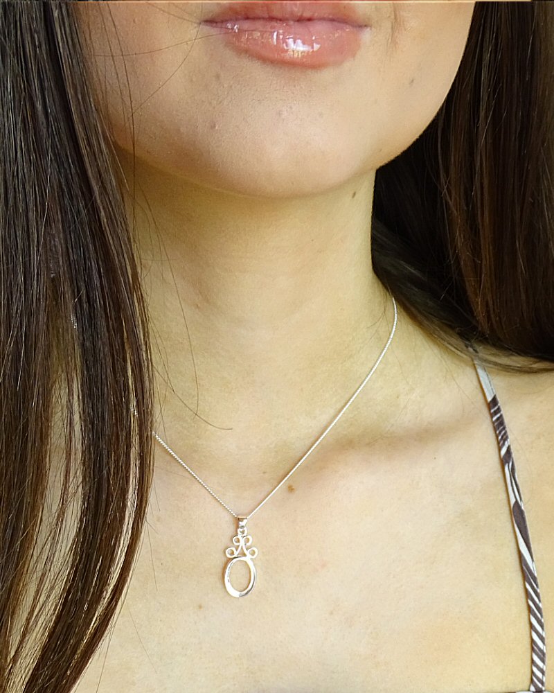 Simple Silver Pendant Mount With Scroll Top