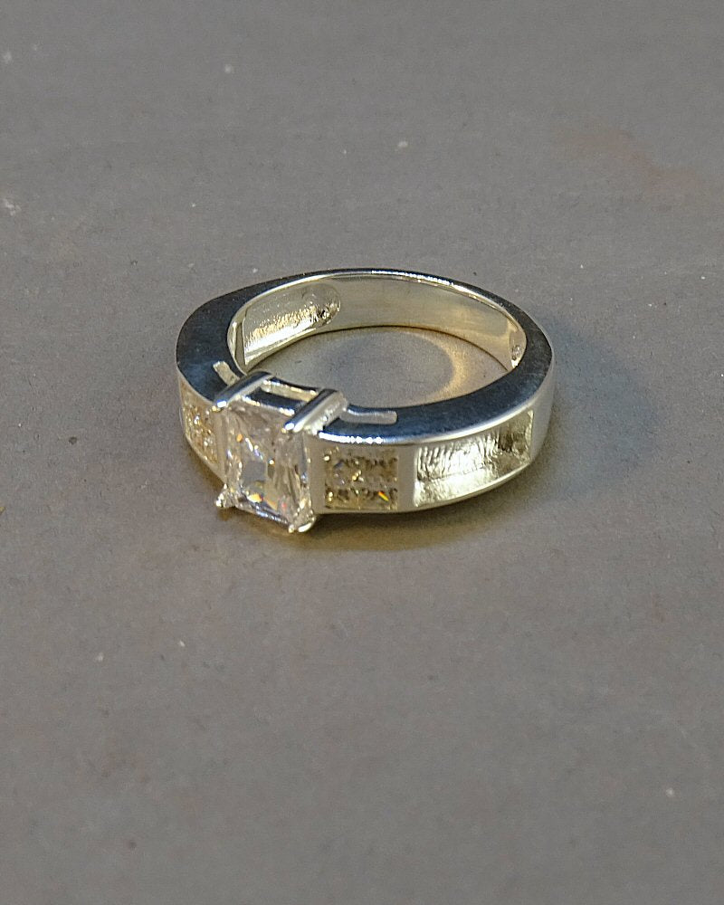 Silver 3 Stone CZ Ring With Shoulders For Resin