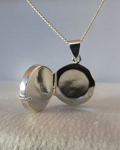 Small Round Silver Locket with front for Resin Or Cabochon