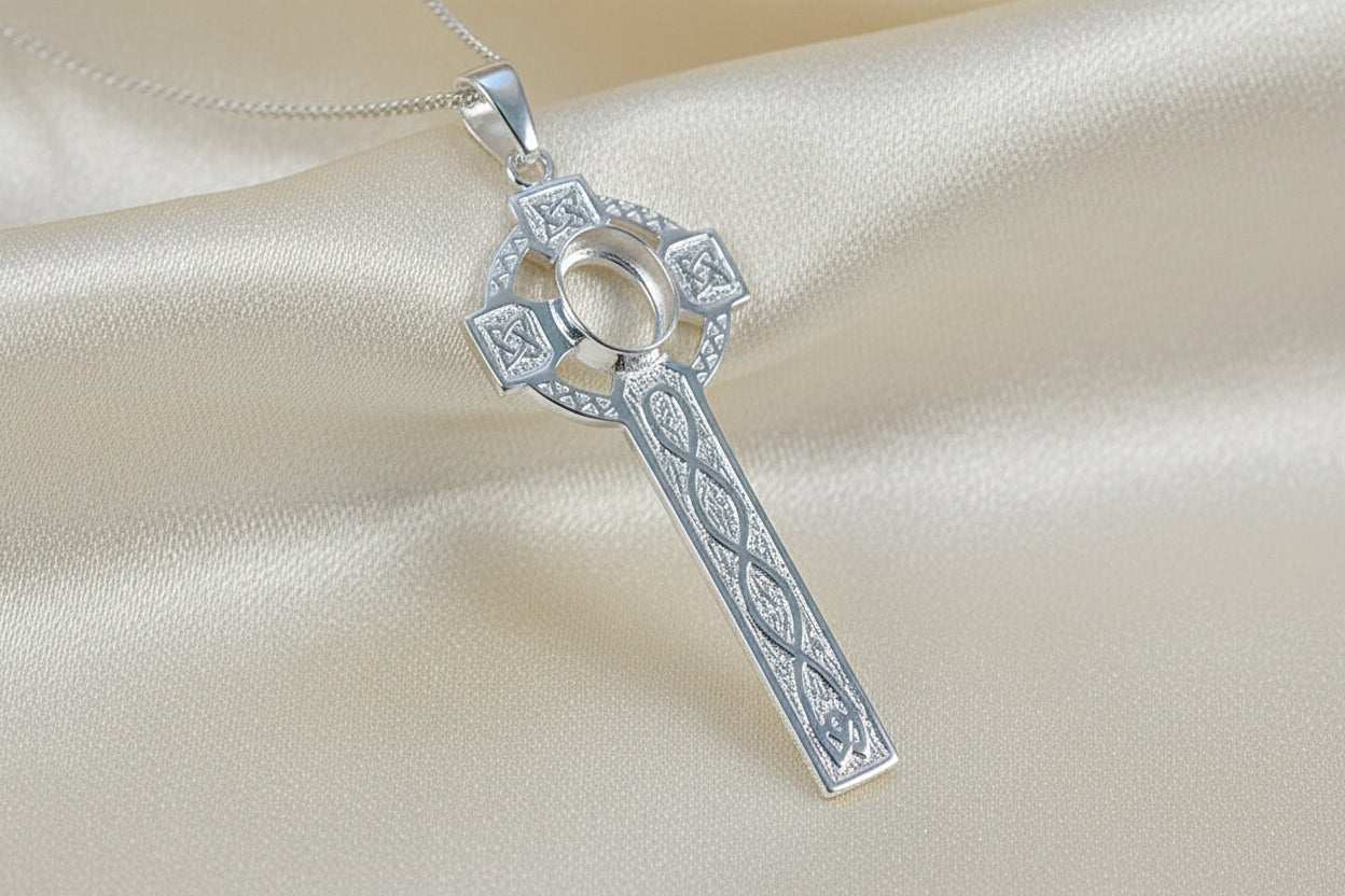 Unset Silver Celtic Cross Ready To Fit A 8x6mm Cabochon