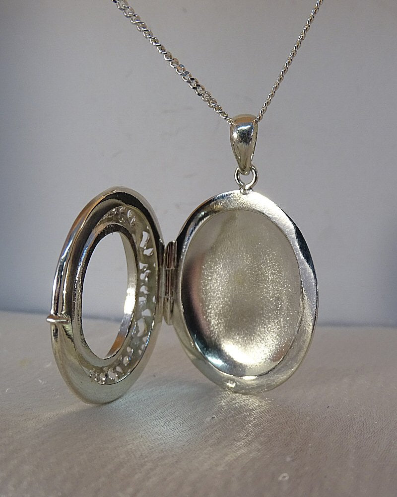 Fillagree Silver Locket Setting For 18x13 Cabochon