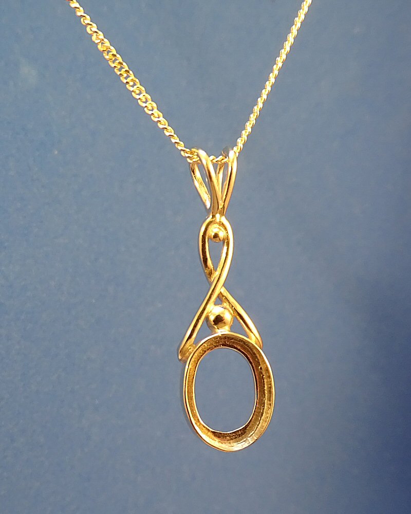 Solid Gold Celtic Pendant to fit 10x8