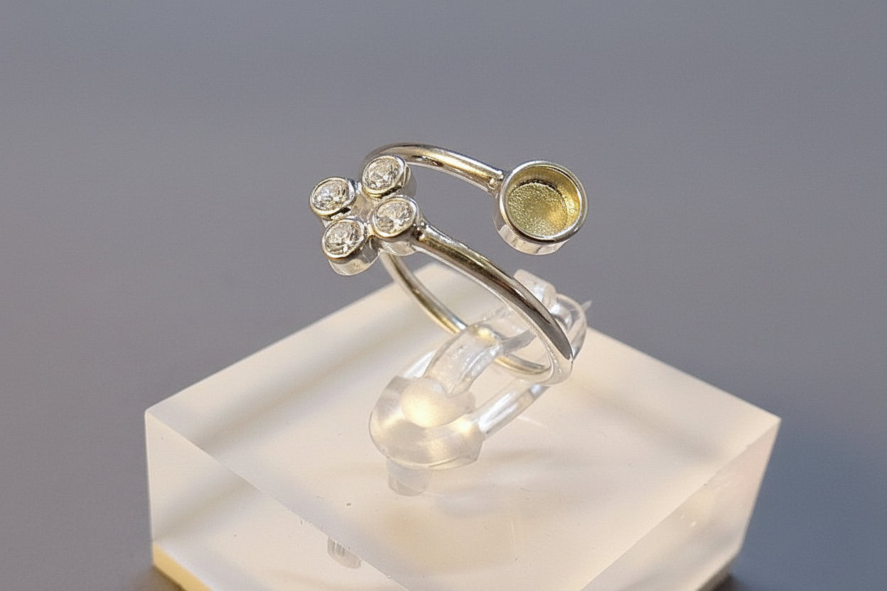 unset silver adjustable ring