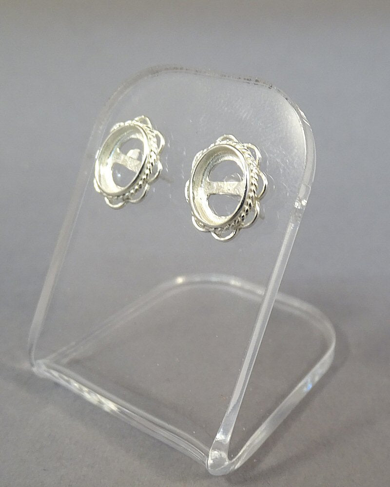 Frill Edge Silver Stud Earring To Fit Cabochons 8x6