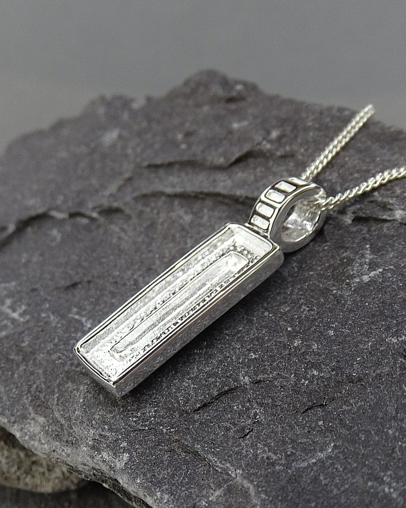Silver Oblong Pendant Setting For Stone approx 18x6 mm