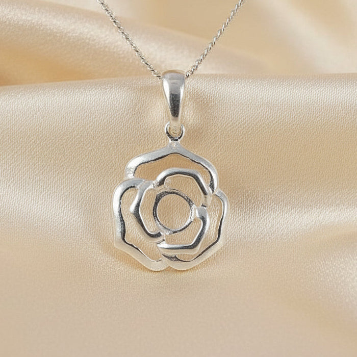 rose style pendant to take a stone