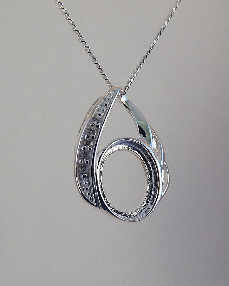 Silver 925 Pendant With cz To Fit 10x8 Cabochon
