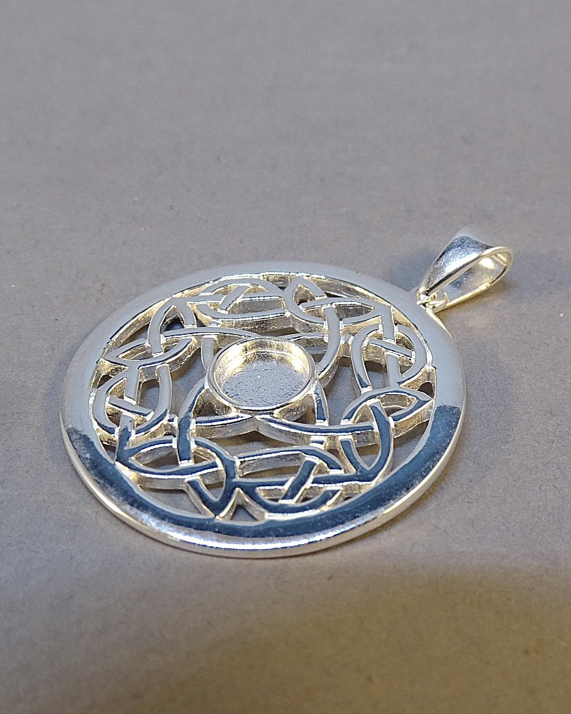 Solid Silver Celtic Style Pendant to fit 6mm Cabochon Or Resin