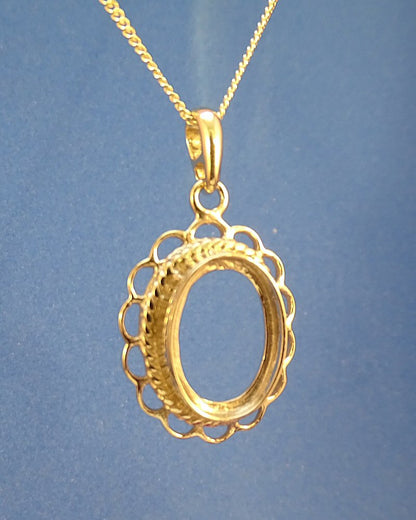 Solid Gold Frill Pendant To Fit 14x10 Cabochon