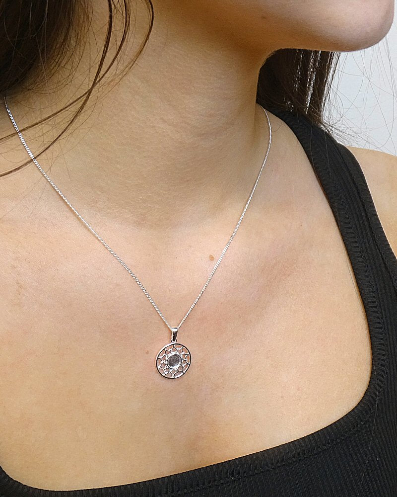 Stylish silver 925 pendant to fit 6mm cabochon or resin