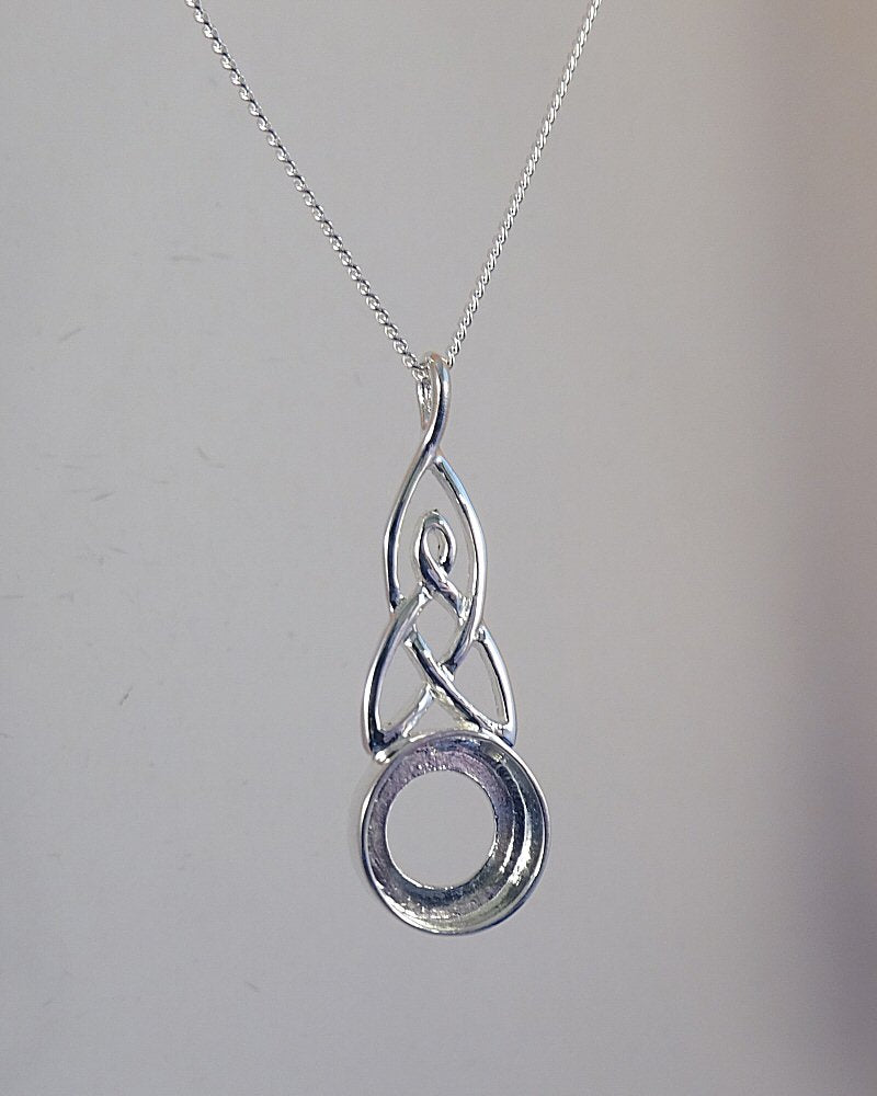 Silver Celtic Style Pendant Mount For 10mm Stone