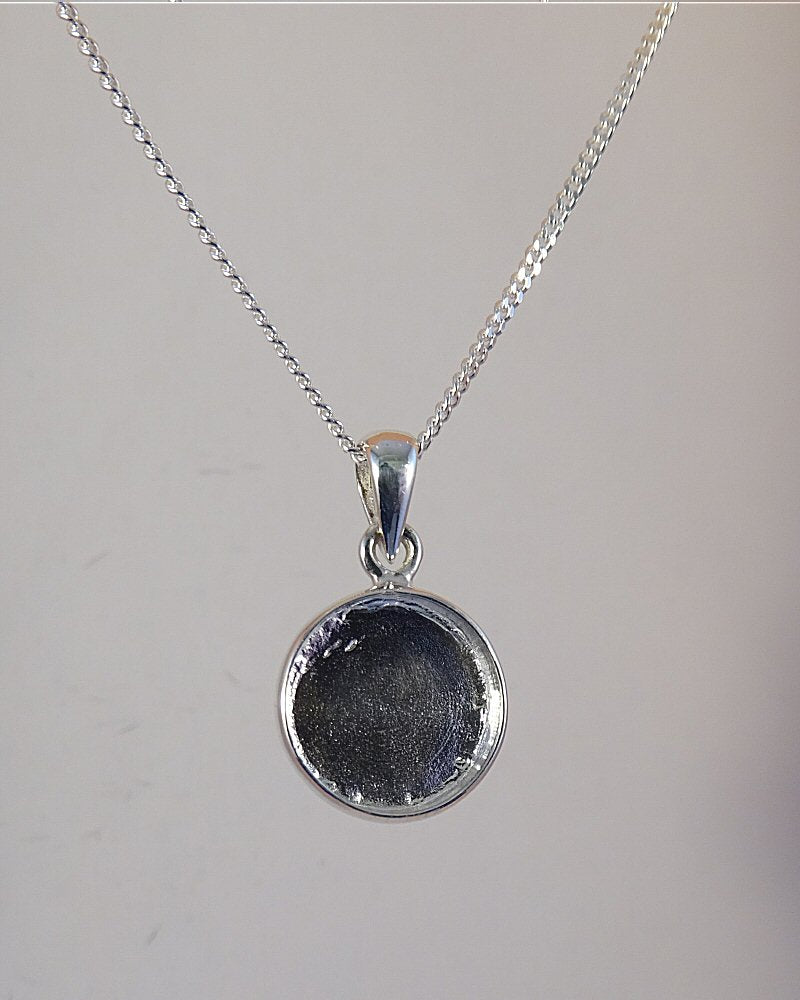 silver pendant for 10mm cabochon