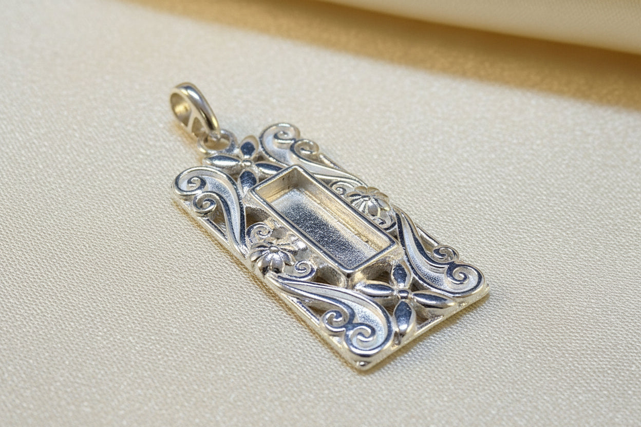 Solid silver fancy embossed pendant for resin or stones