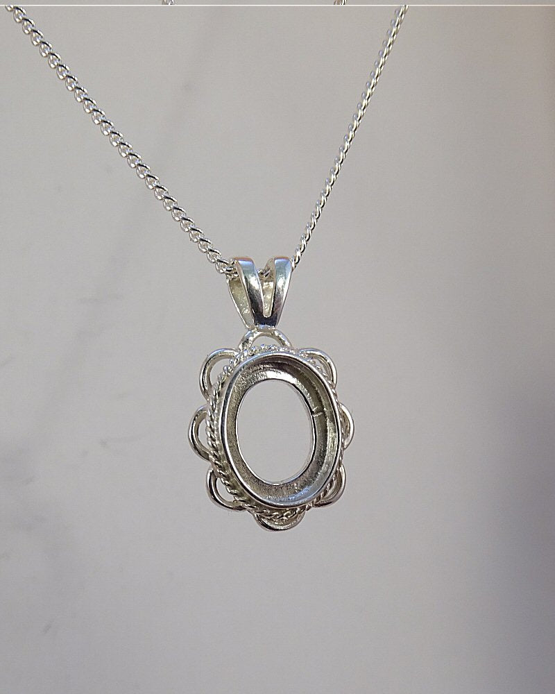 Silver Frill Edge Pendant Cabochon Setting For 10x8
