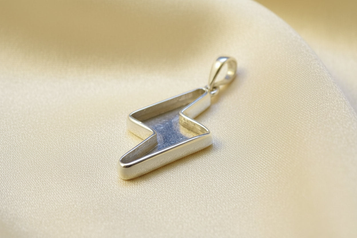 Silver Lightning Bolt Pendant Suitable For Resin