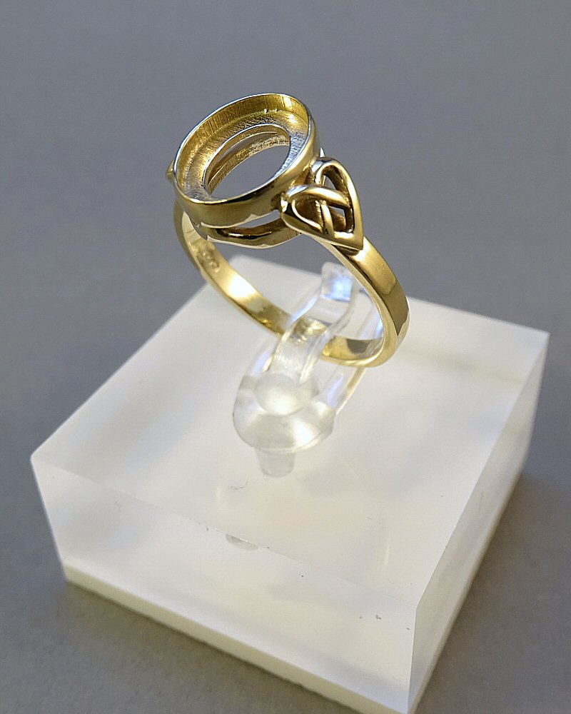 Solid Gold Celtic Ring Blank For 10X8 Cabochon