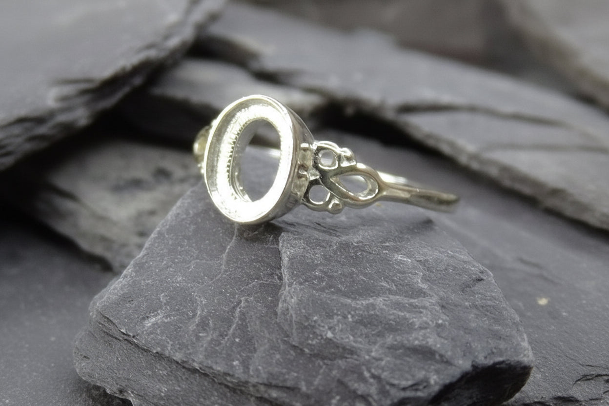 Silver Celtic Ring Setting For 8x6mm Cabochon