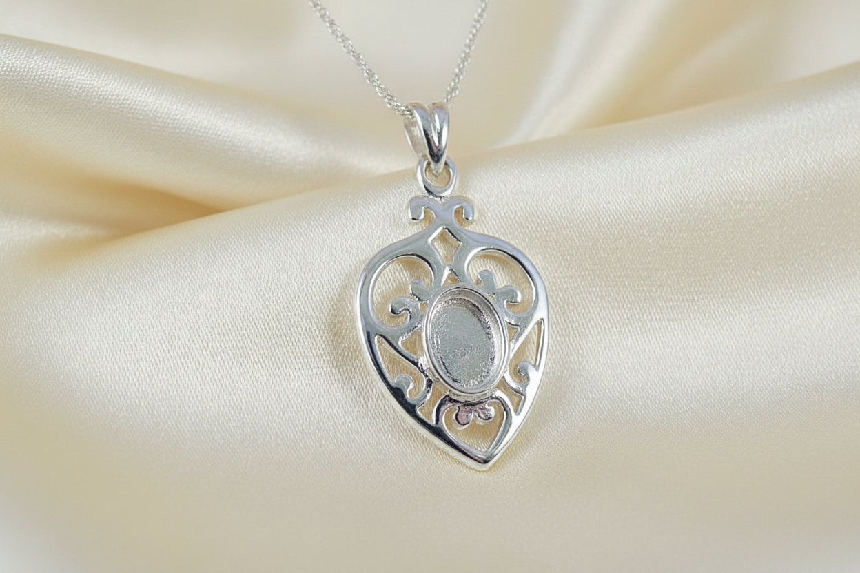 Heart Shapped Silver Pendant Setting For 8x6 Stone