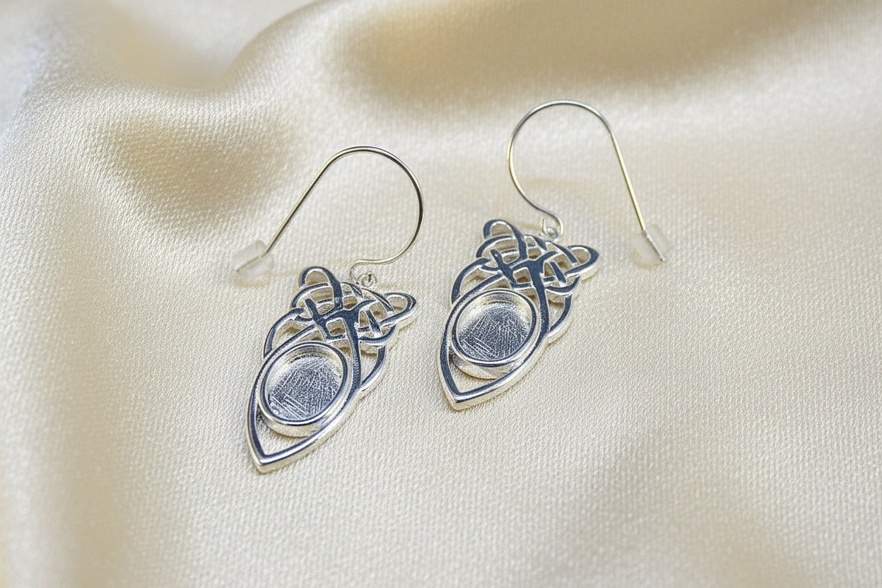 Celtic Style Earrings Suitable For Cabochons Or Resin