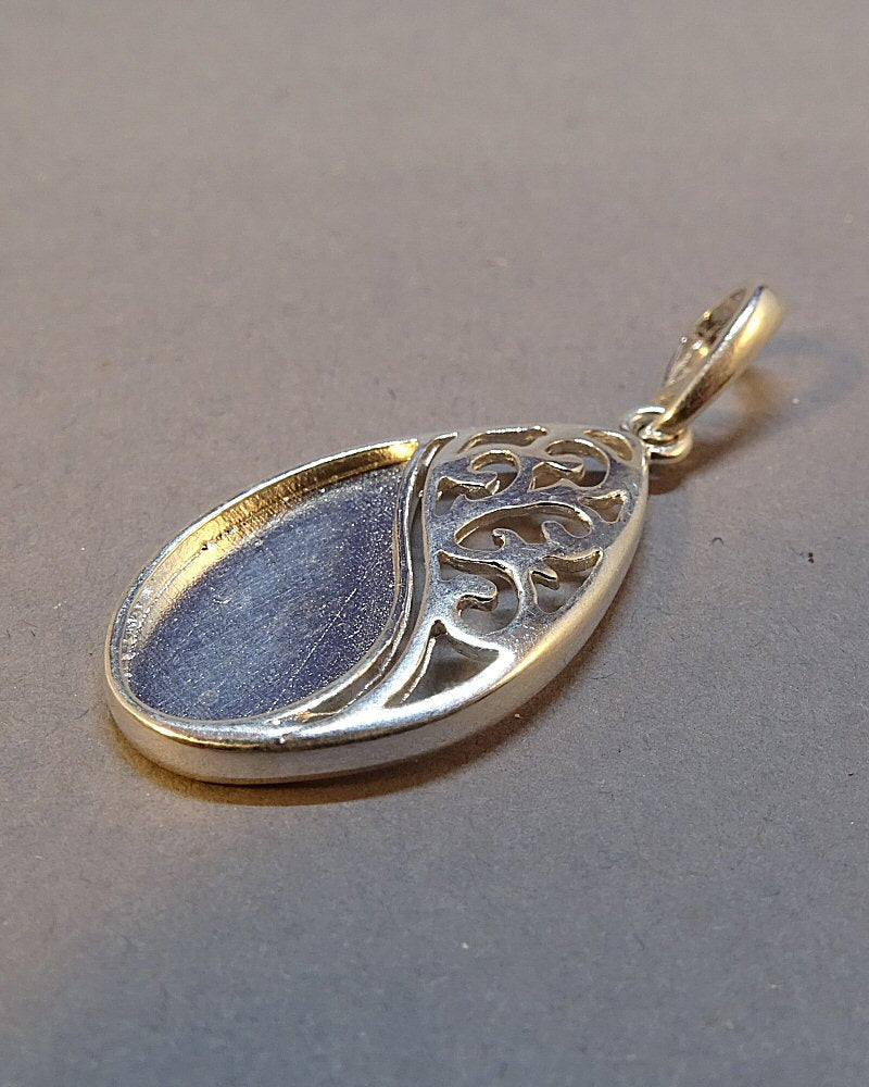 Fancy Silver Tear Drop Pendant Setting