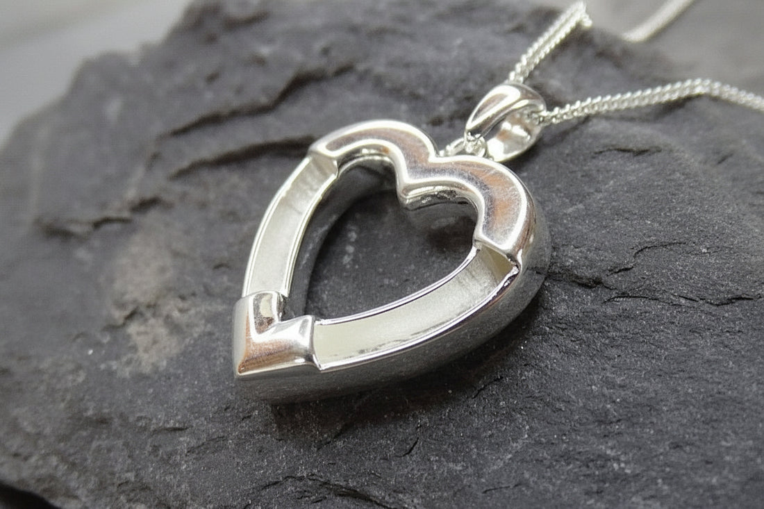 Solid Silver equestrian Heart Pendant stock pin setting For Horse Hair