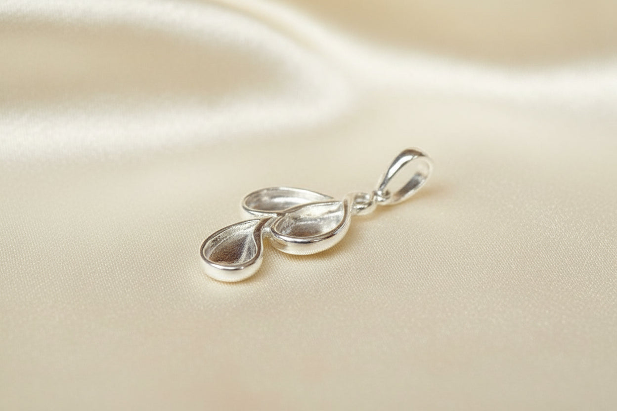 Solid silver pendant mount suitable for resin