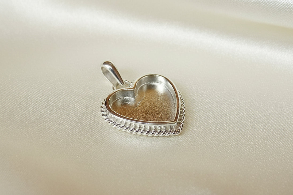 Solid Silver Rope Edge Heart Pendant Suitable For Resin