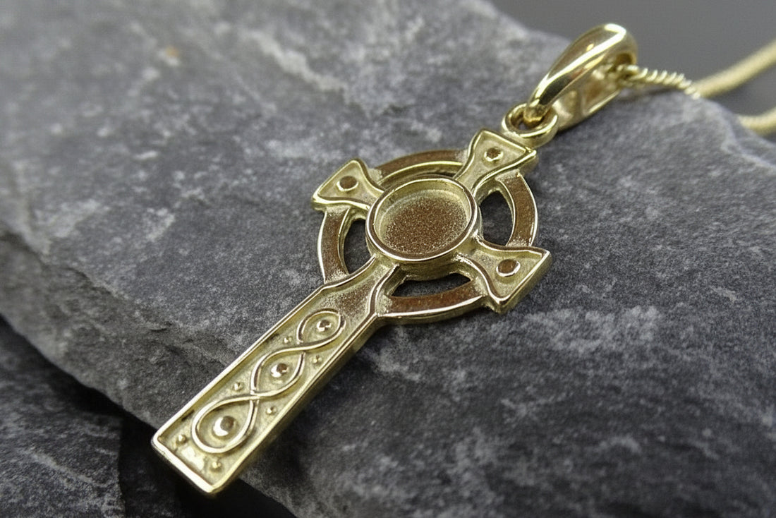 Gold Cross To Fit 5mm Cabochon Or Resin