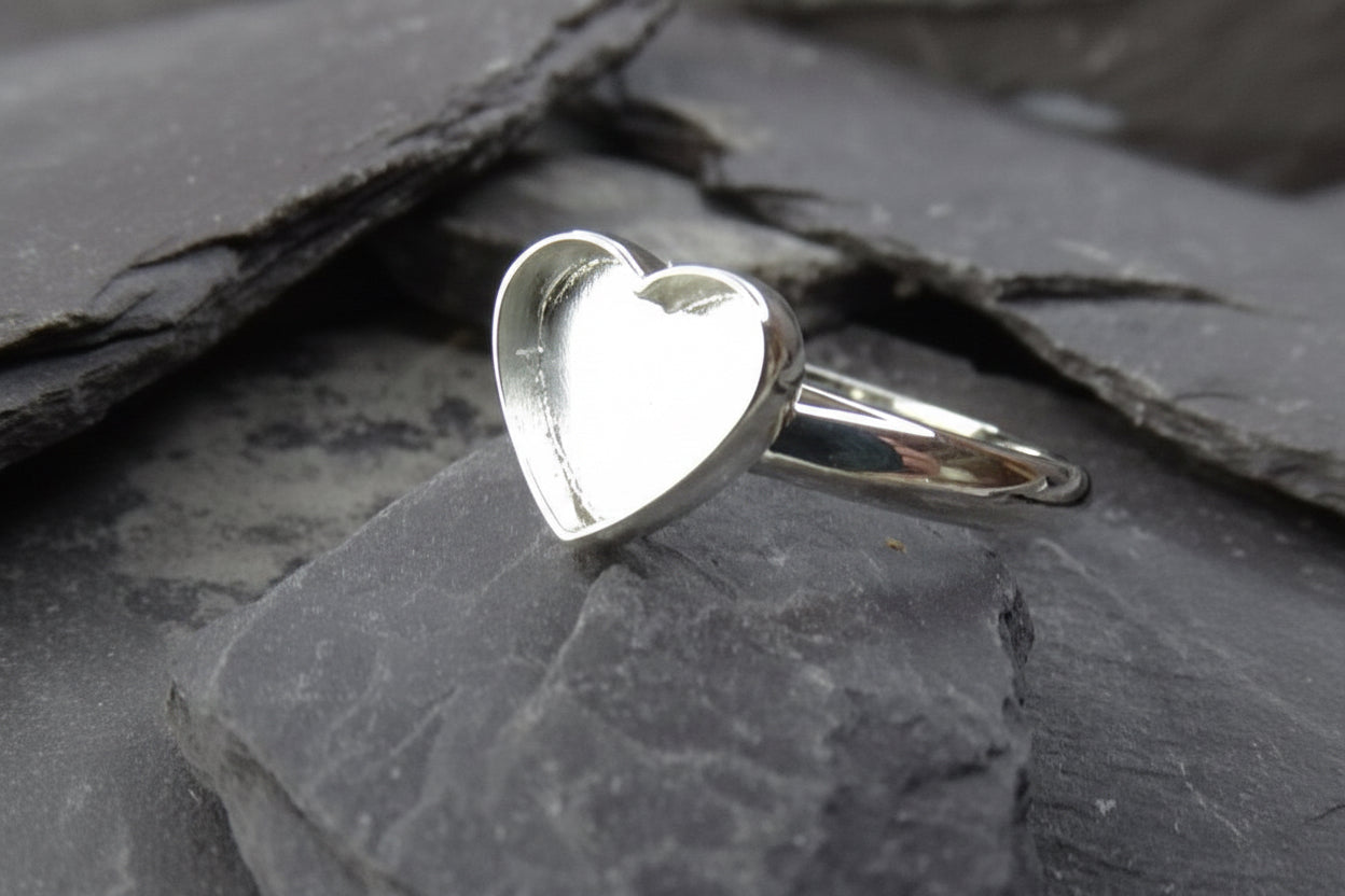 Solid Back Silver Heart Ring Setting For Ashes