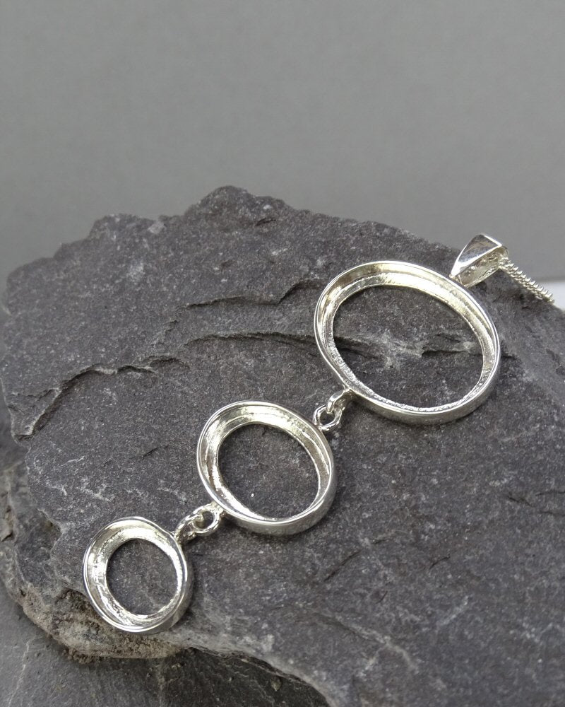 Three Stone Pendant Mount To Set Your Own Stones 18x13 14x10 10x8