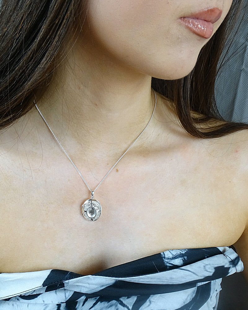 Solid Silver Fillagree Stye Locket With Bezel For 10x8 Cabochon