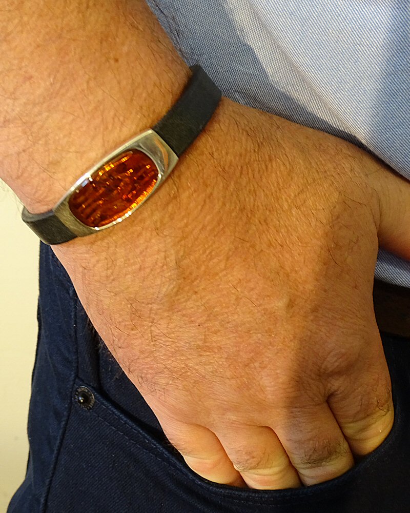 Fantastic Gents silver and Leather Bracelet Suitable For Resin