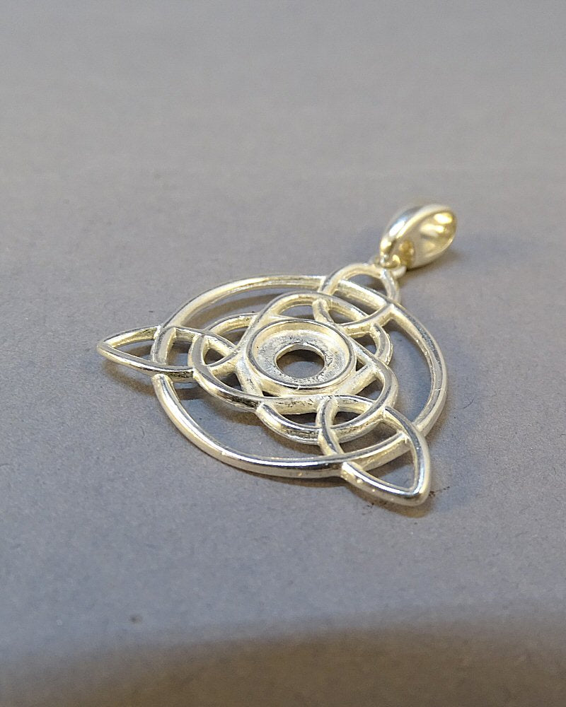 Solid silver Celtic Style Pendant To FIT 6mm Cabochon