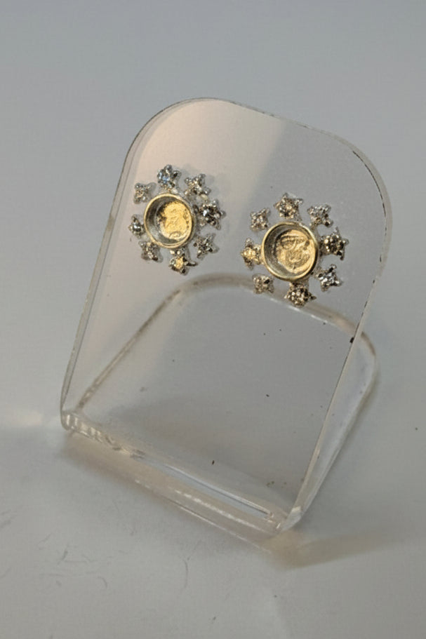 Solid Silver Snowflake stud earrings for cabochon or resin