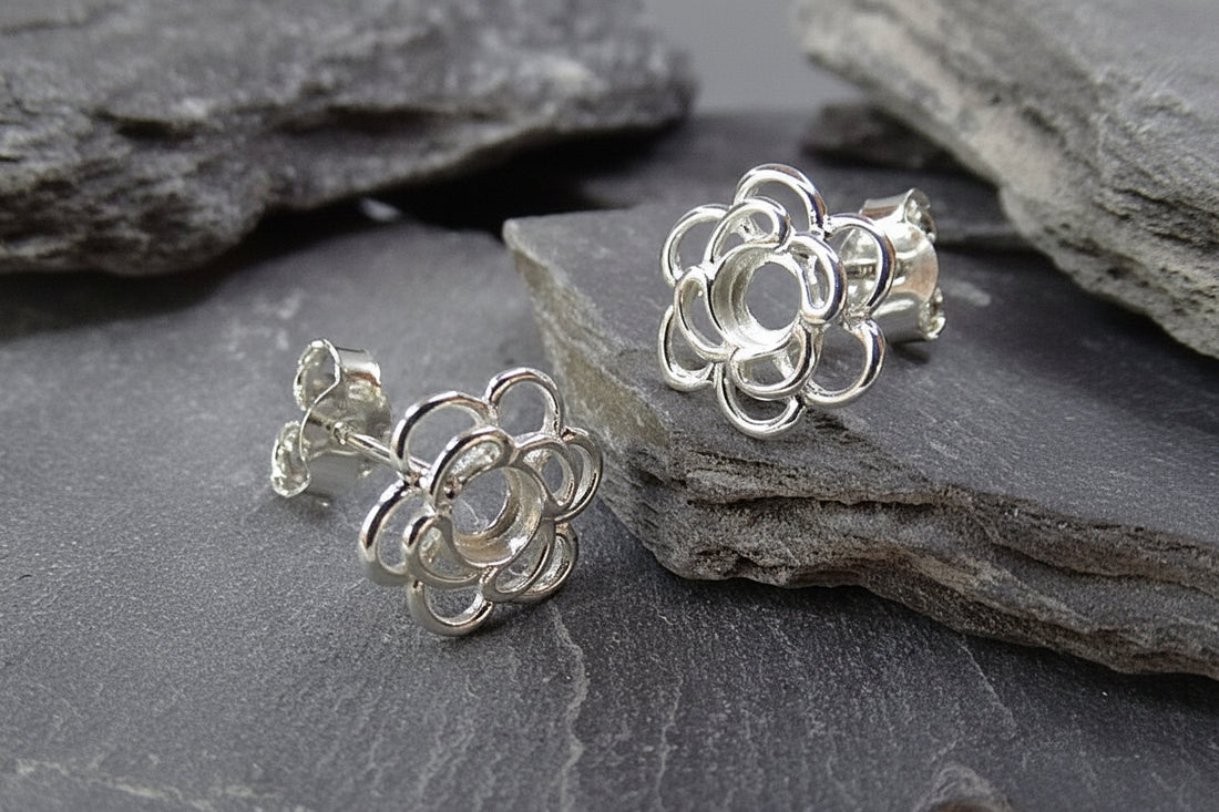 Silver Flower Style Studs To Fit Cabochon 4mm