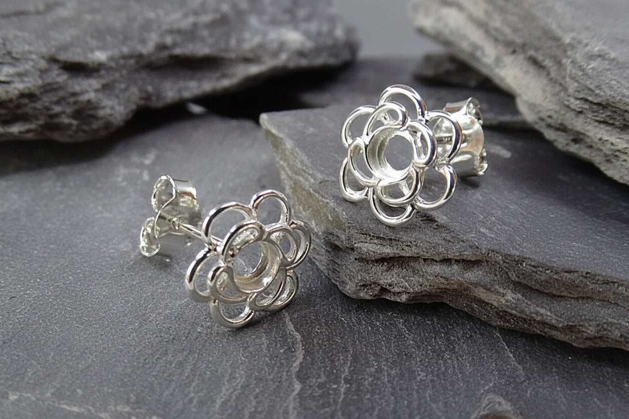 Silver Flower Style Studs To Fit Cabochon 4mm