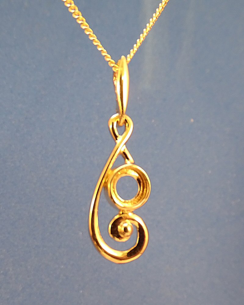 Small Gold Pendant To Fit 5mm