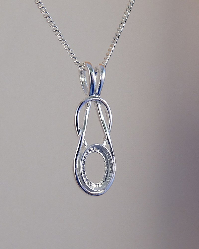 silver Celtic pendant for cabochon