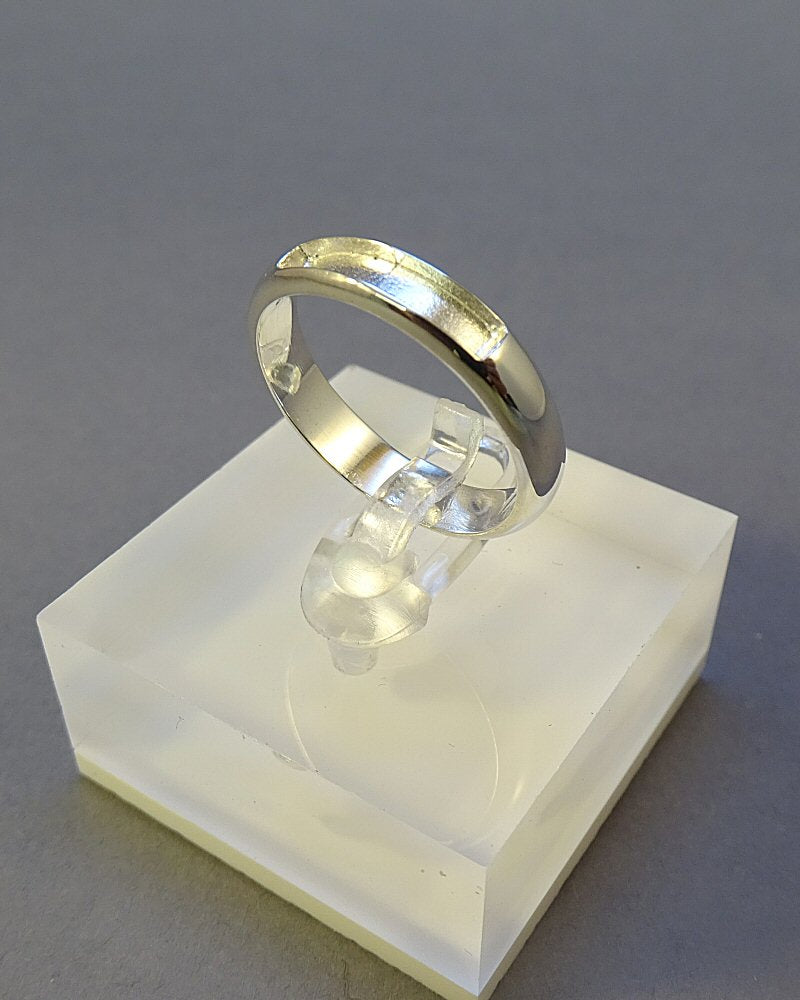 Ladies Silver Channel Ring For Resin Or Your Own Stones