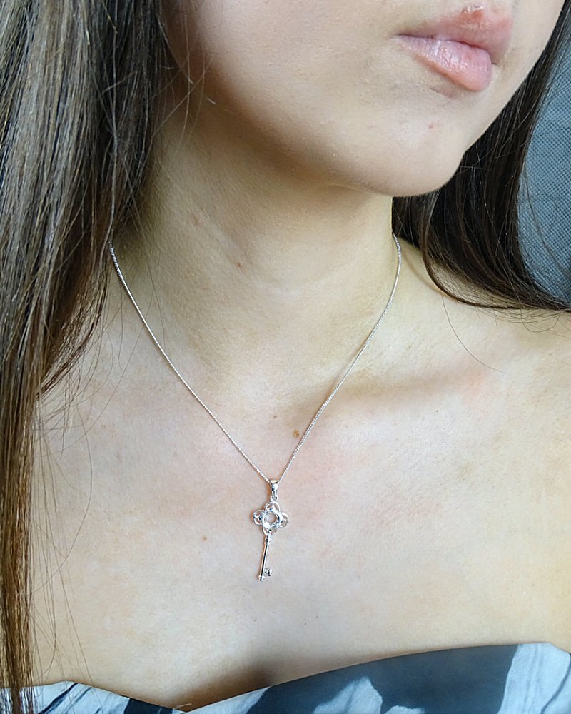 Silver key Pendant Setting To Fit 6mm Cabochon