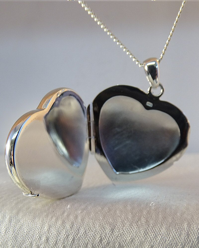 Silver Heart Locket Setting Suitable For Use With Resin