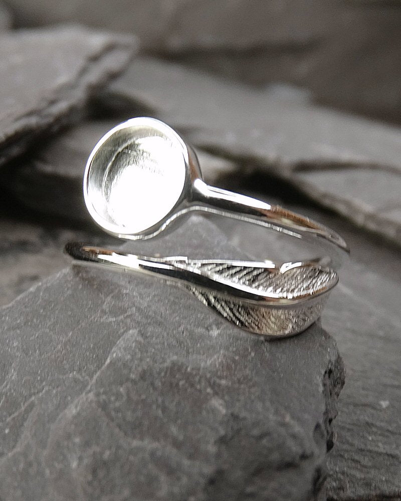 Solid Silver Feather Ring With 6MM