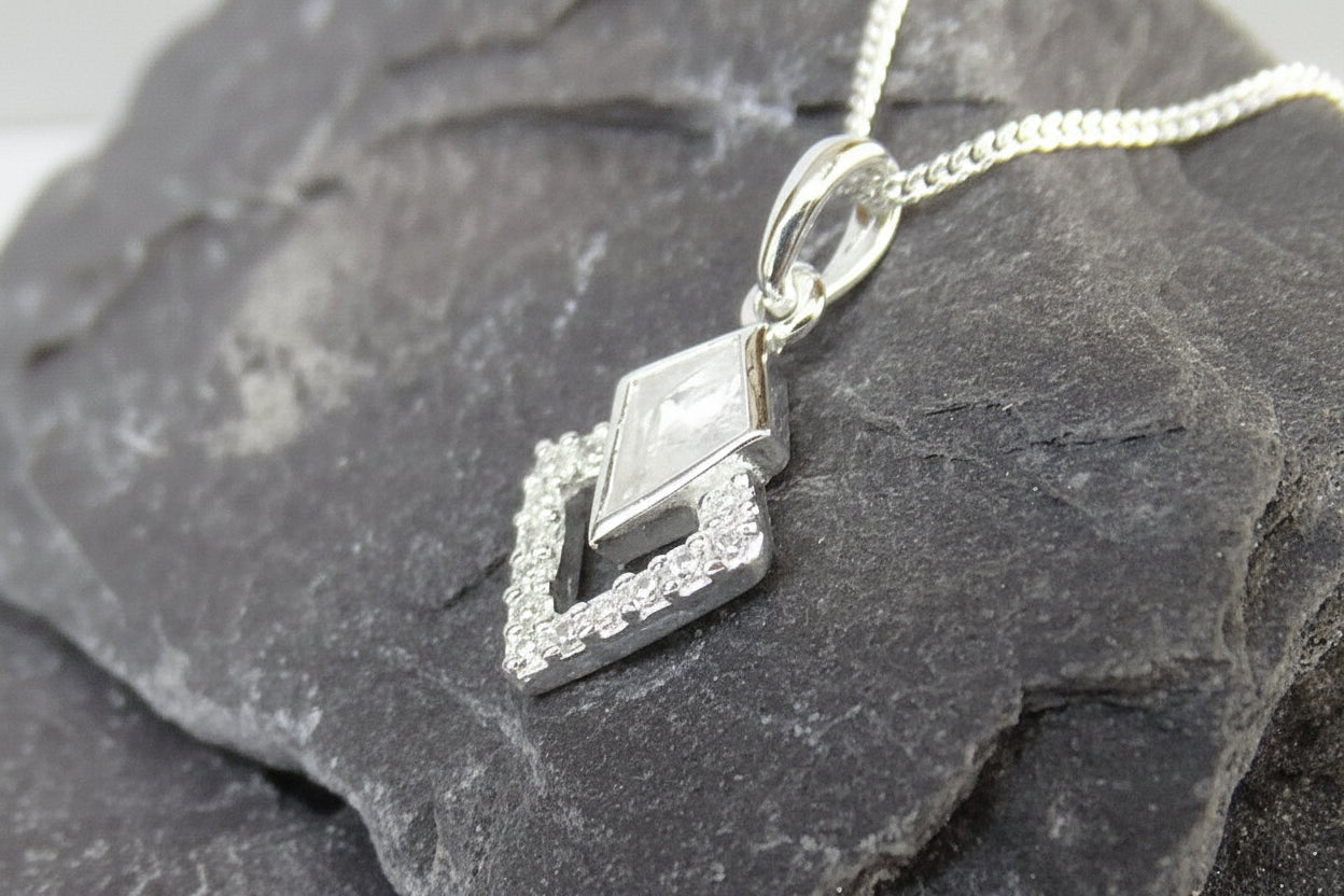 Silver kite shape pendant blank with cz for resin