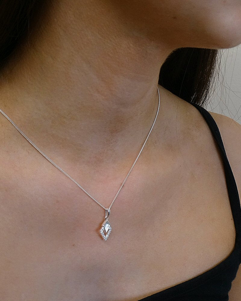 Silver kite shape pendant blank with cz for resin