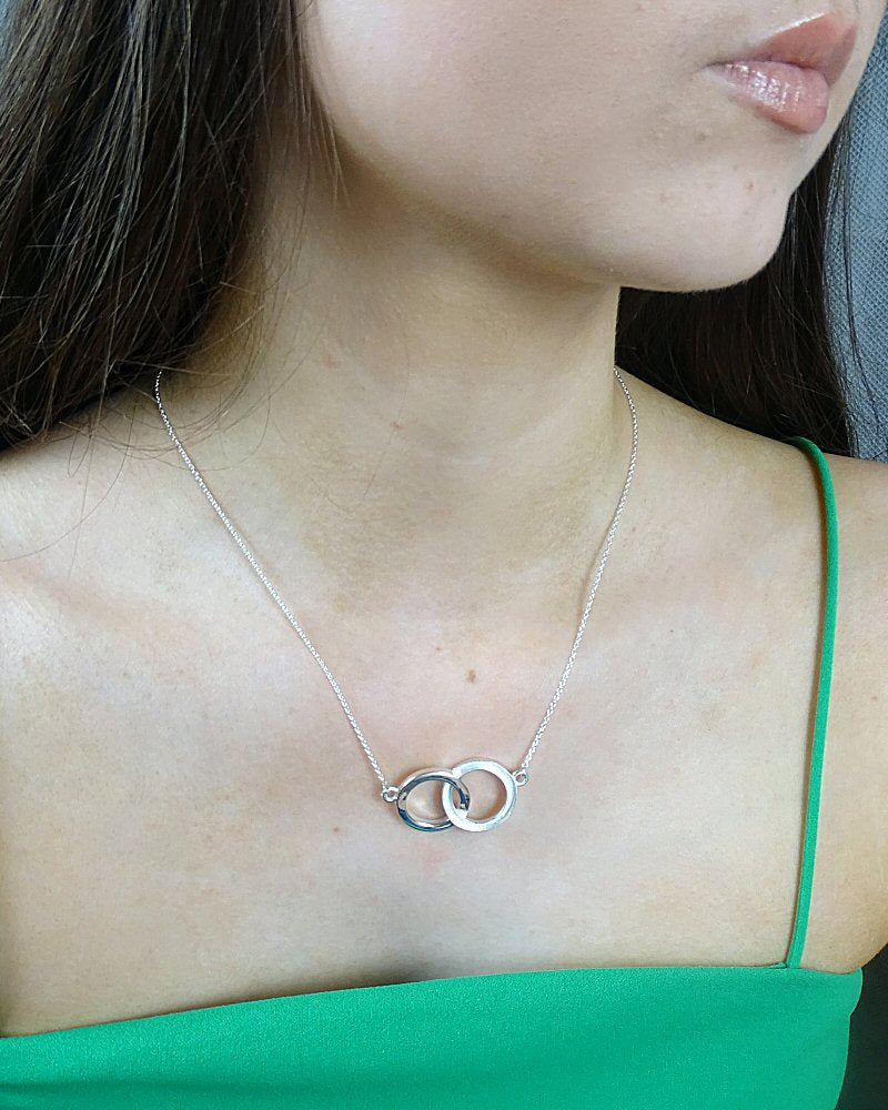 Solid Silver Entwined circles Pendant great with Resin