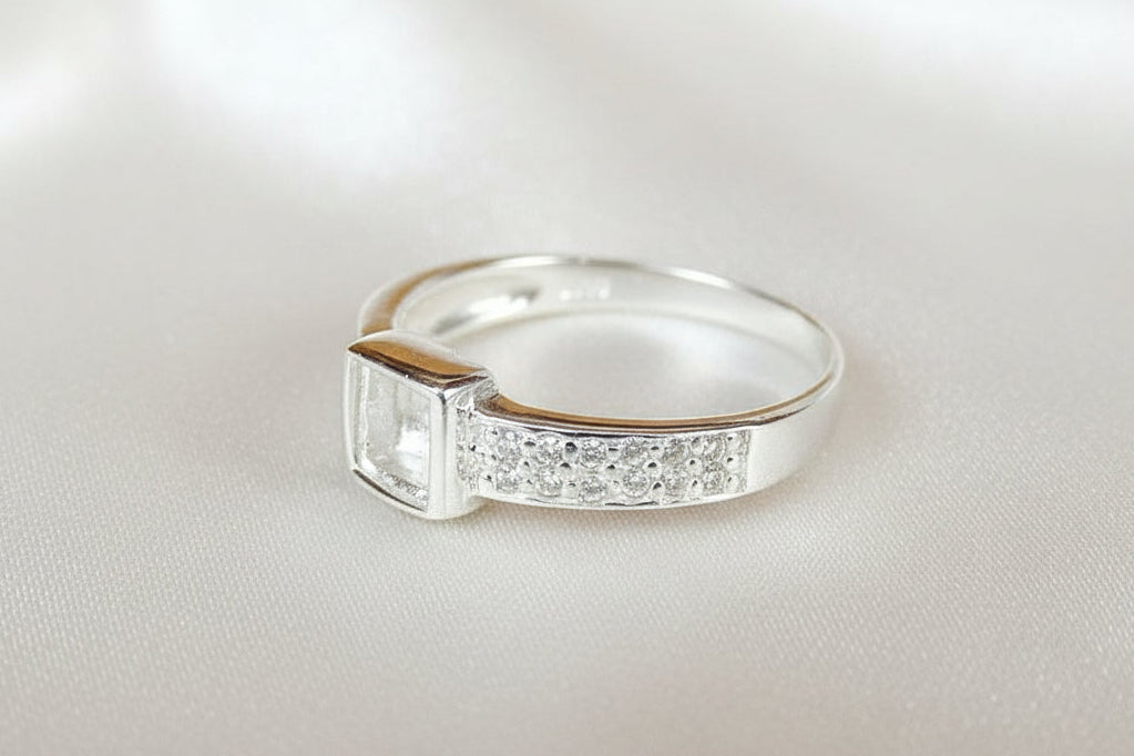 Sold Silver cz ring Blank suitable for Resin