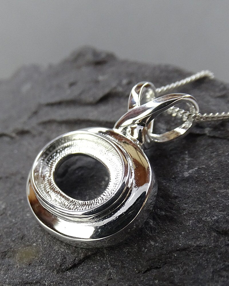 Silver Cabochon Pendant Setting