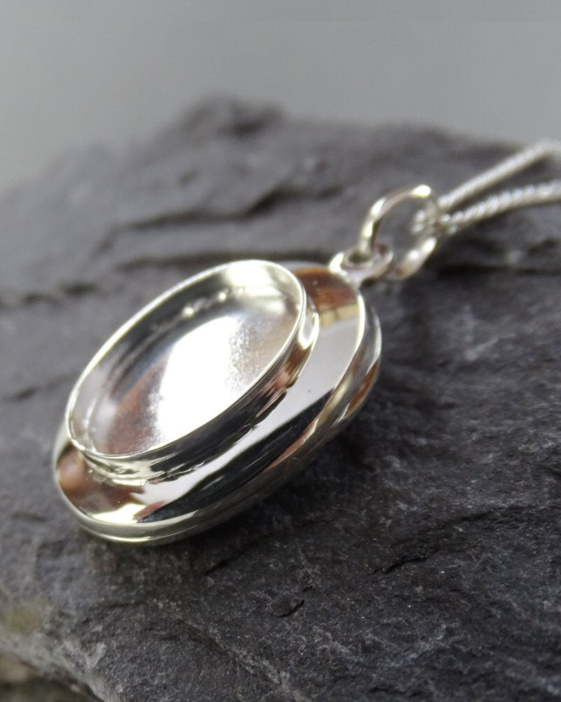 Unset Silver Locket Setting With Bezel For 14x10 Cabochon Or Resin